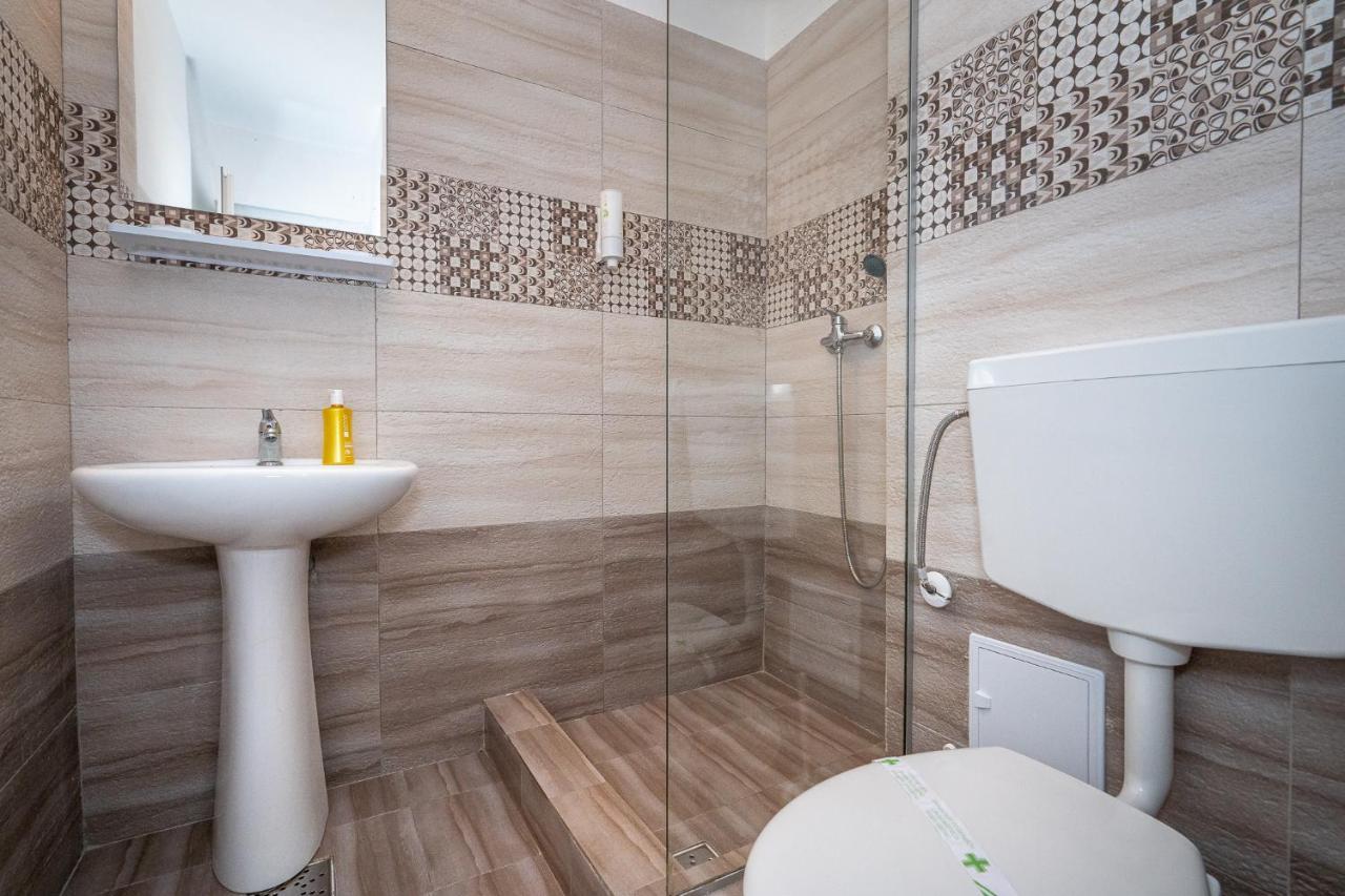 Hotel Irina فينوس المظهر الخارجي الصورة