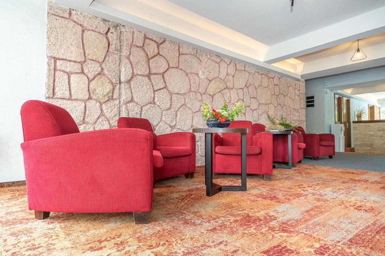 Hotel Irina فينوس المظهر الخارجي الصورة