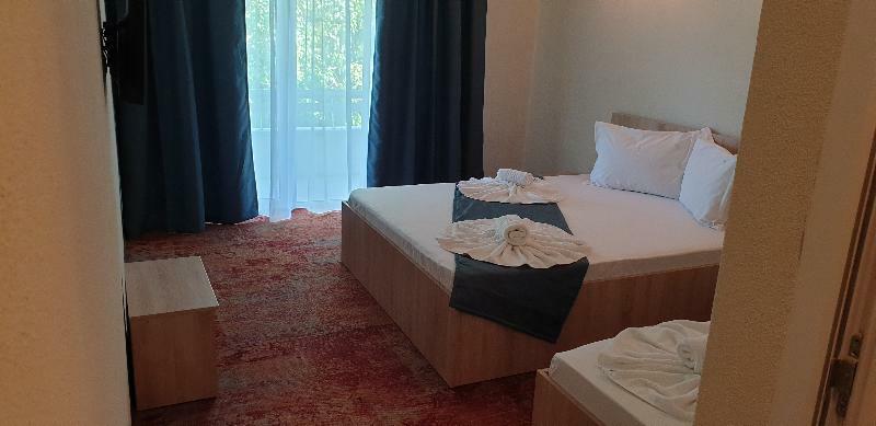Hotel Irina فينوس المظهر الخارجي الصورة